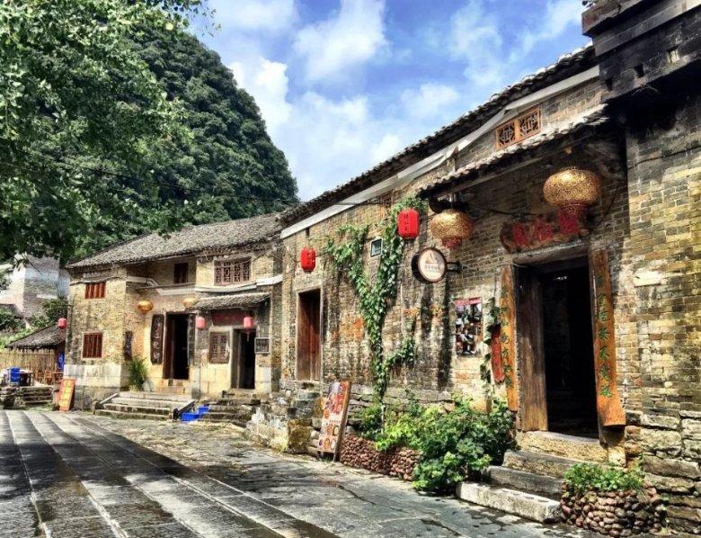 甄嬛竟如此白切黑！明知安陵容多心，为啥还把浮光锦赏给浣碧？
